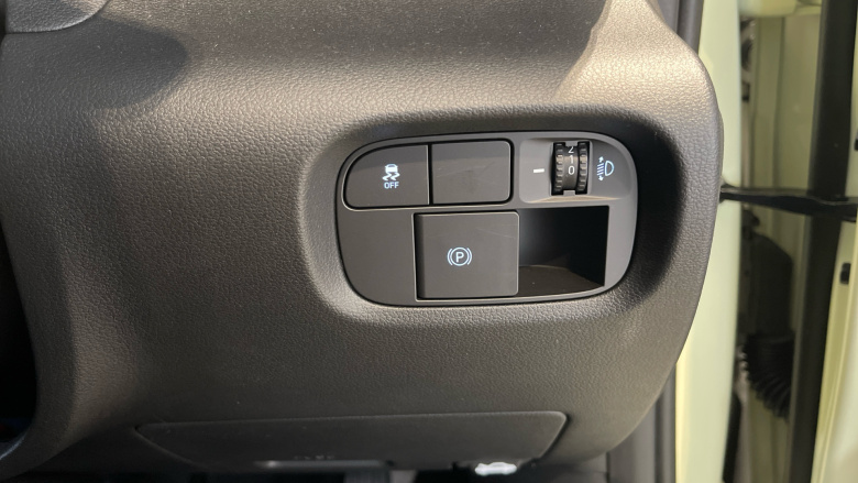 Hyundai INSTER 85kW 01 49kWh 5dr Auto Electric Hatchback